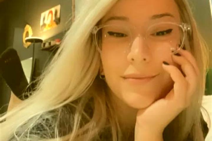 Amelia, 36, a platinum blonde grey-eyed mixed companion based in Sao Jose da Lagoa Tapada. Offering Tantra, Striptease, Roleplay, Domination, Duos. Available...