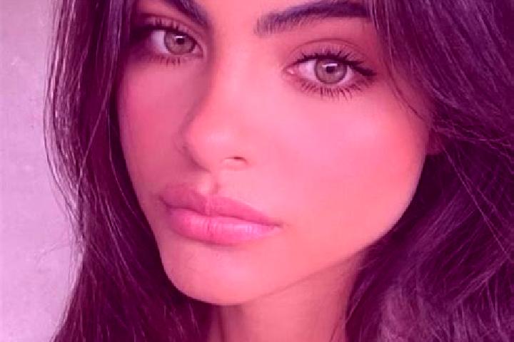 Amelia, 36, a red dark-eyed european companion based in Bedeciu. Offering Couples, Prostate Massage, 69. Available for incall and outcall, overnight bookings...