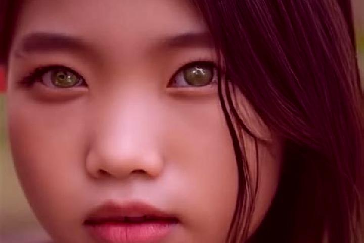Amelia, 36, a red green-eyed asian companion based in Szadek. Offering Erotic Massage, OWO, Fetish, Overnight. Available for incall and outcall, day and even...