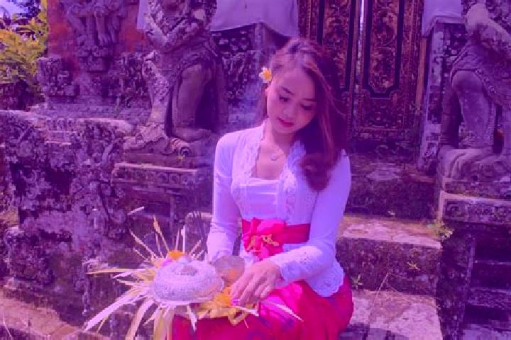 Amelia, 36 — Escort in Banjar Pempatan, Indonesia