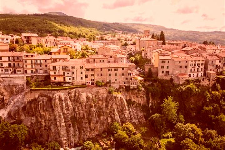 Amelia, 36 — Escort in Capo di Ponte, Italy
