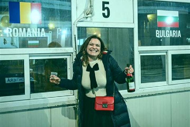 Amelia, 36 — Escort in Dobarceni, Romania