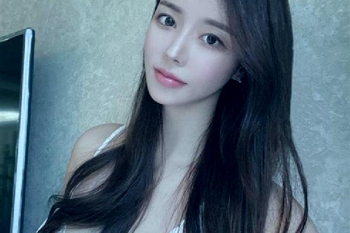 Amelia, 36 — Escort in Ganxitan, China