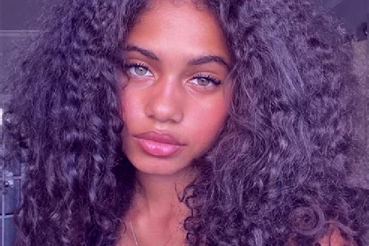 Amelia, 37, a auburn blue-eyed ebony companion based in Gurusina. Offering Striptease, GFE, Massage, Overnight, Girlfriend Experience. Available for incall a...