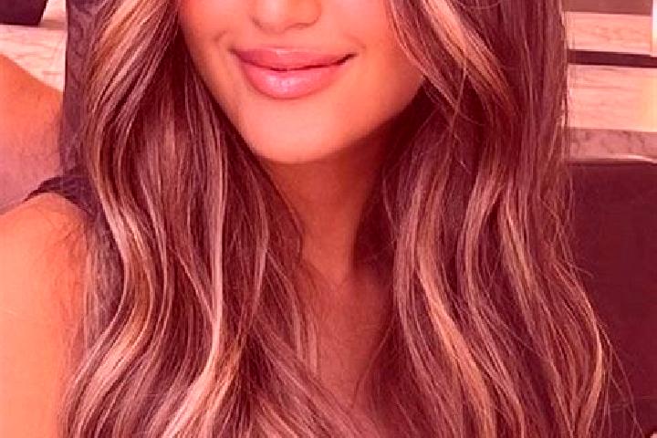 Amelia, 37, a dark blonde brown-eyed ebony companion based in Neustadt-Glewe. Offering GFE, OWO, Deep French Kissing, Roleplay, Massage. Available for incall...