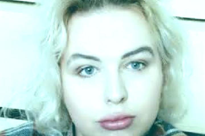 Amelia, 37, a dark blonde dark-eyed caucasian companion based in Cowan. Offering Domination, Girlfriend Experience, GFE, Roleplay. Available for incall and o...