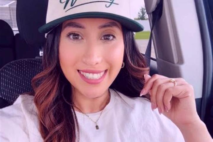 Amelia, 37 — Escort in Heyburn, United States