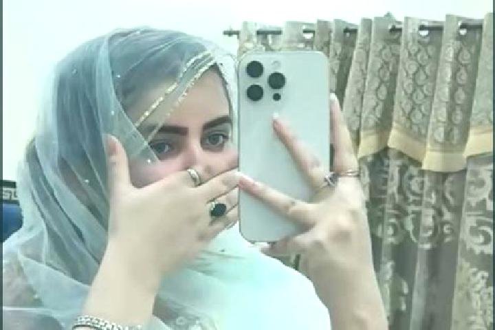 Amelia, 37 — Escort in Saidu Sharif, Pakistan
