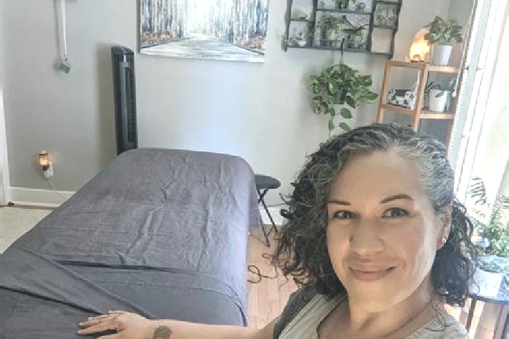 Amelia, 38, a black blue-eyed indian companion based in Roscoff. Offering Massage, Overnight, Striptease. Available for incall and outcall, day and evening d...