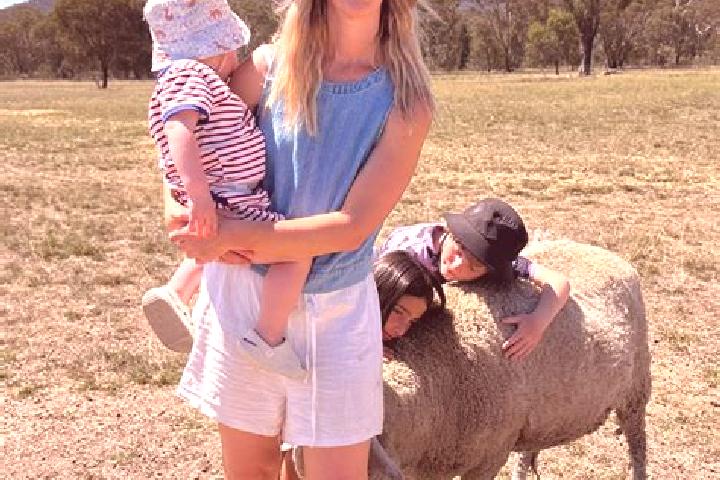 Amelia, 38 — Escort in Cooks Gap, Australia