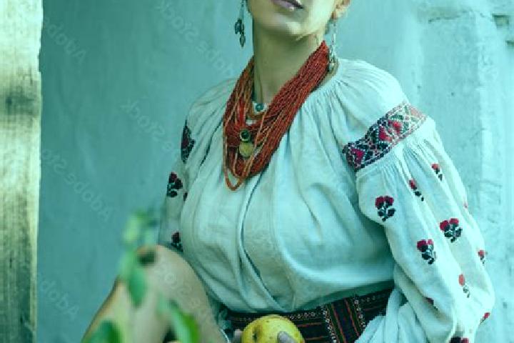 Amelia, 38 — Escort in Putyla, Ukraine