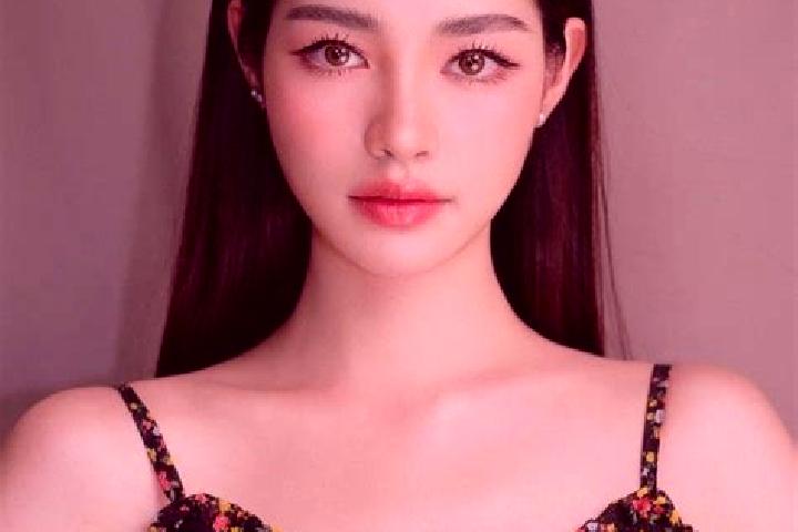 Amelia, 38 — Escort in Ya an, China