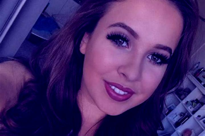 Amelia, 39, a brunette grey-eyed caribbean companion based in Lipno. Offering Striptease, OWO, Fetish. Available for incall and outcall, overnight bookings a...