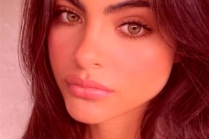 Amelia, 39, a dark blonde hazel-eyed latina companion based in Zheleznogorsk. Offering Dinner Date, 69. Available for incall and outcall, overnight bookings ...