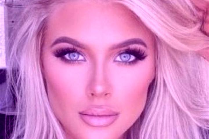 Amelia, 39, a platinum blonde grey-eyed mediterranean companion based in Melicesti. Offering Erotic Massage, Tantra, GFE, 69. Available for incall and outcal...