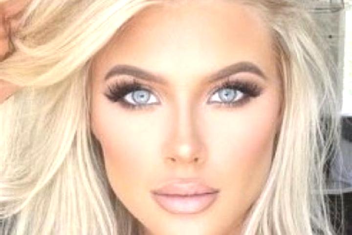 Amelia, 39, a platinum blonde hazel-eyed latina companion based in Arco da Calheta. Offering CIM, 69, Massage, A-Level, Fetish. Available for incall and outc...
