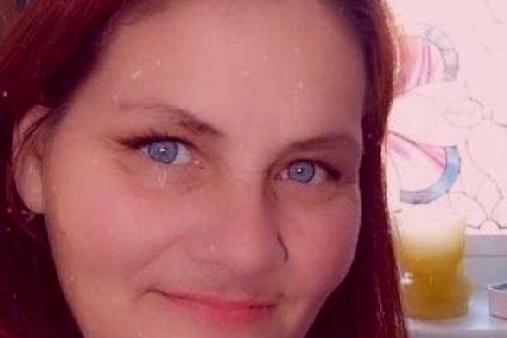 Amelia, 39, a red grey-eyed mediterranean companion based in Leuwibuaya. Offering Couples, Domination, Prostate Massage. Available for incall and outcall, da...