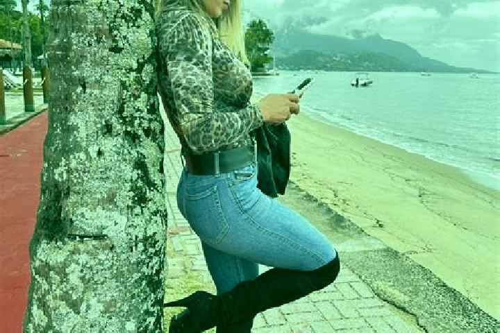 Amelia, 39 — Escort in Campos Sales, Brazil