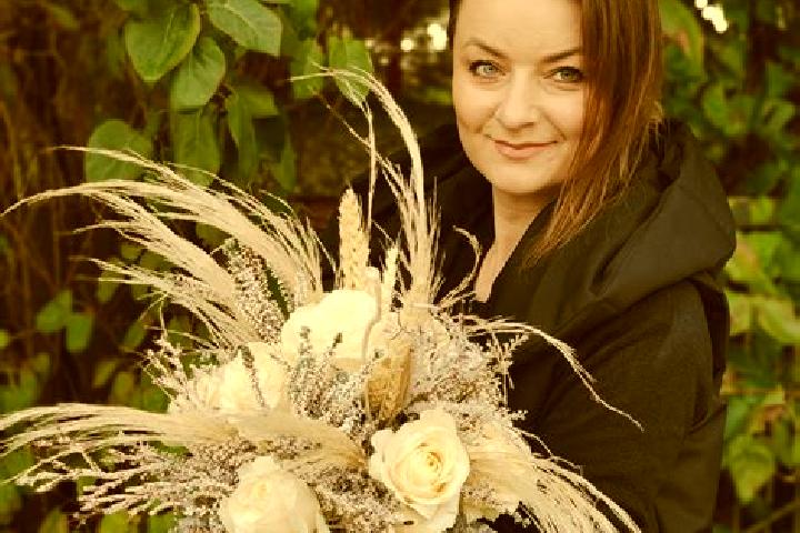 Amelia, 39 — Escort in Jankow Przygodzki, Poland