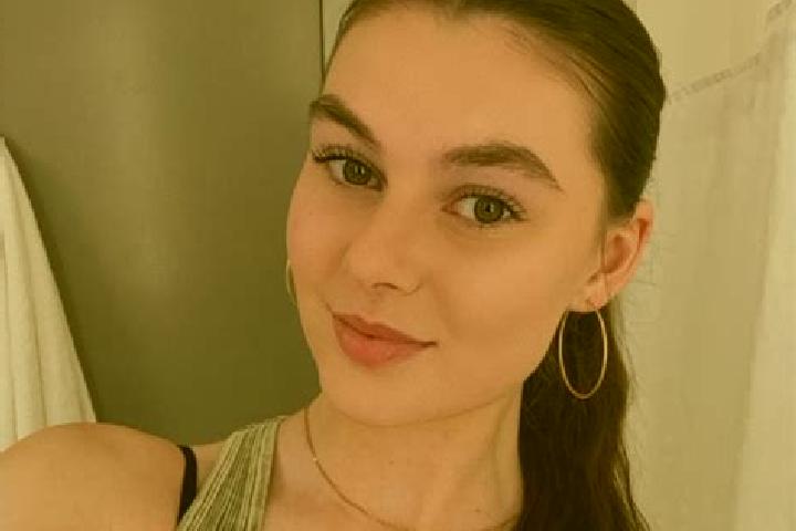 Amelia, 39 — Escort in Langhorne Manor, United States