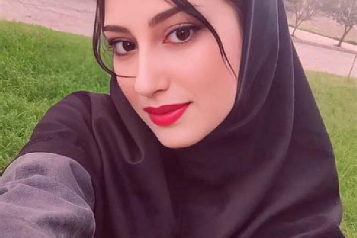 Amelia, 39 — Escort in Shirvan, Iran