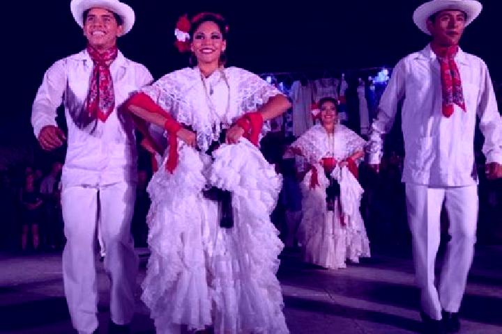 Amelia, 39 — Escort in Tenixtepec, Mexico
