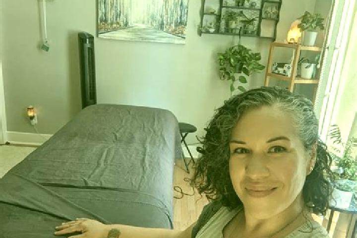 Aria, 20, a black grey-eyed caucasian companion based in Dogna. Offering Overnight, Tantra, Massage, Fetish. Available for incall and outcall, day and evenin...