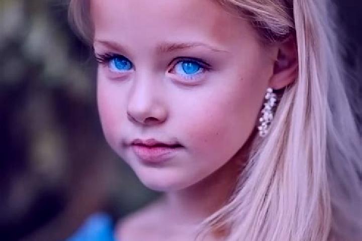 Aria, 20, a blonde blue-eyed mediterranean companion based in Milanere. Offering Fetish, 69, Tantra. Available for incall and outcall, overnight bookings ava...
