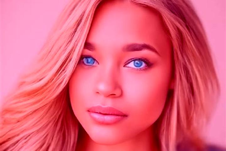 Aria, 20, a dark blonde blue-eyed latina companion based in Estrees. Offering GFE, Duos, Tantra. Available for incall and outcall, day and evening dates.