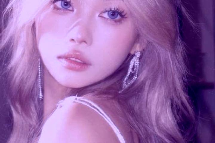 Aria, 21, a blonde amber-eyed asian companion based in Biru. Offering CIM, Domination, Tantra. Available for incall and outcall, day and evening dates.
