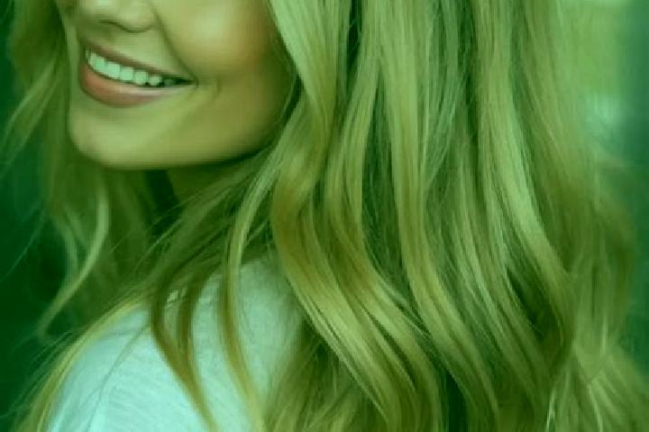 Aria, 21, a blonde hazel-eyed caucasian companion based in Mafra. Offering BDSM, Dinner Date, Travel Companion, Party Girl. Available for incall and outcall,...