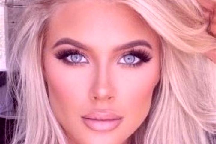 Aria, 21, a platinum blonde hazel-eyed mixed companion based in Coop. Cento. Offering Striptease, Fetish, Prostate Massage, Couples. Available for incall and...