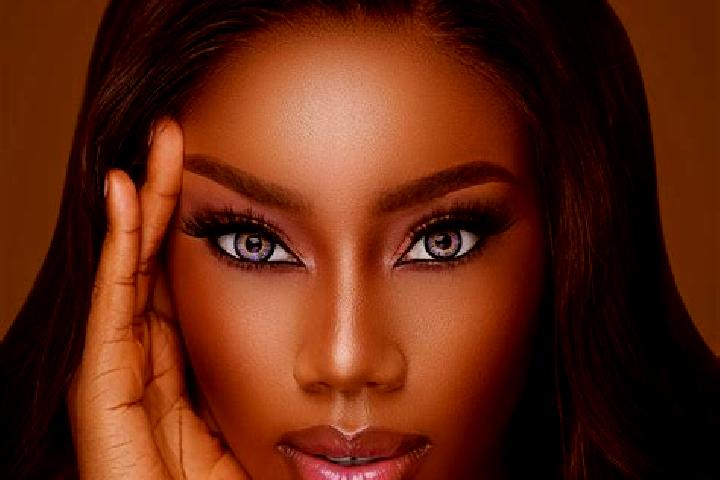 Aria, 21, a red blue-eyed ebony companion based in Suizhong. Offering OWO, Girlfriend Experience, Striptease, Travel Companion. Available for incall and outc...