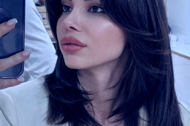 Aria, 21 — Escort in Dumanli, Turkey
