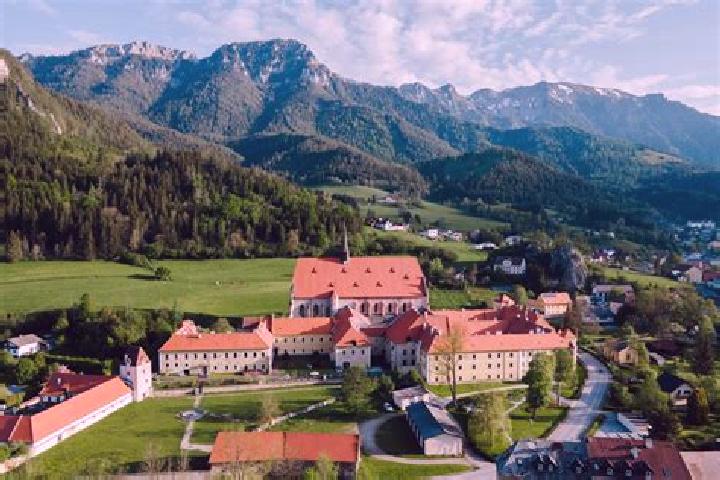 Aria, 21 — Escort in Neuberg an der Muerz, Austria