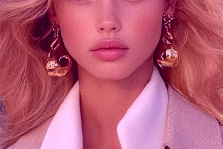 Aria, 22, a blonde brown-eyed caribbean companion based in Quail Hill. Offering CIM, Tantra, Roleplay, Couples. Available for incall and outcall, day and eve...