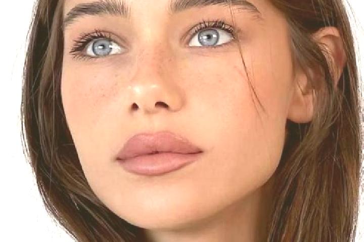 Aria, 22, a brunette brown-eyed middle eastern companion based in Wallowa. Offering Roleplay, CIM, Couples. Available for incall and outcall, day and evening...