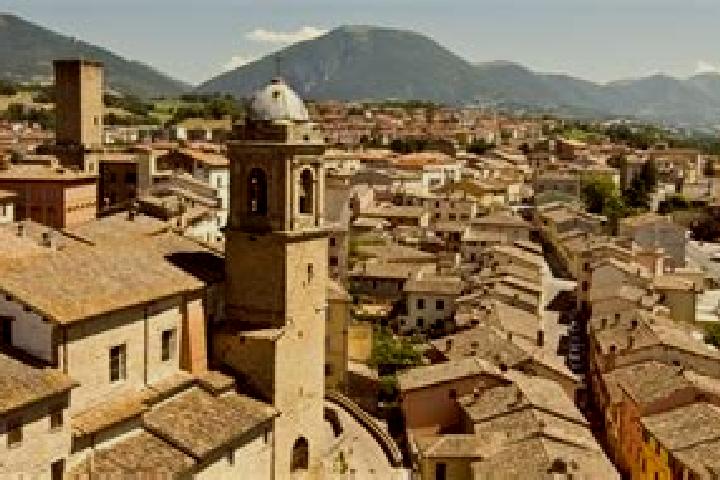 Aria, 22 — Escort in Castelraimondo, Italy
