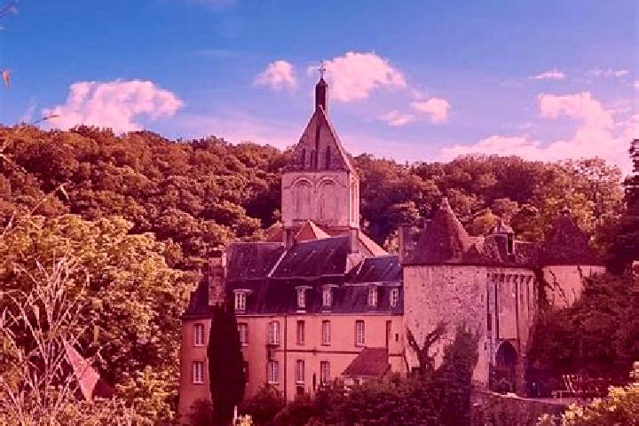 Aria, 22 — Escort in Cuzion, France