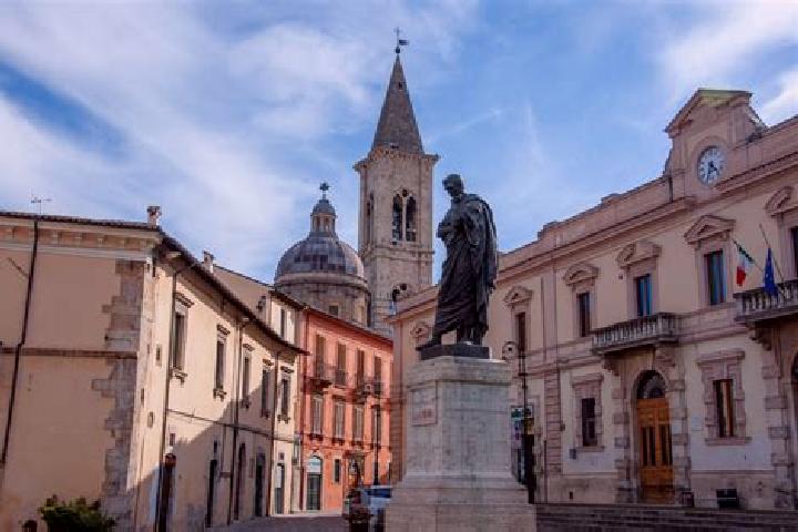 Aria, 22 — Escort in San Salvo Marina, Italy