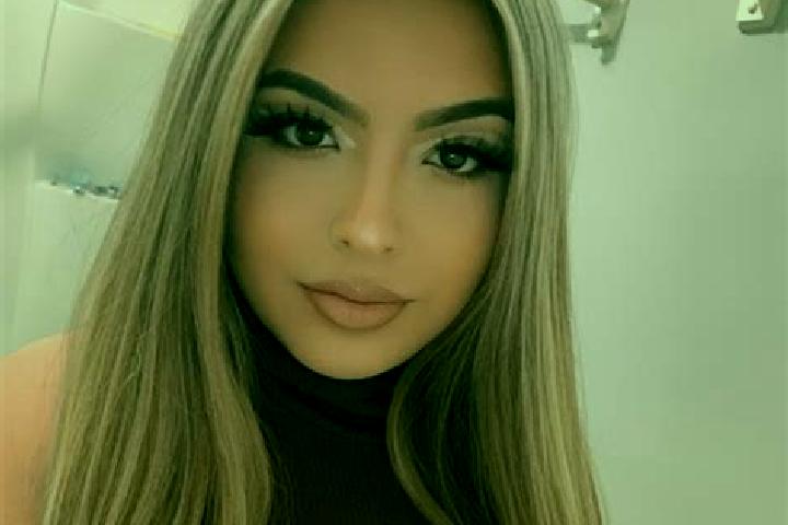Aria, 23, a blonde grey-eyed latina companion based in Lezuza. Offering Dinner Date, Prostate Massage, GFE. Available for incall and outcall, day and evening...