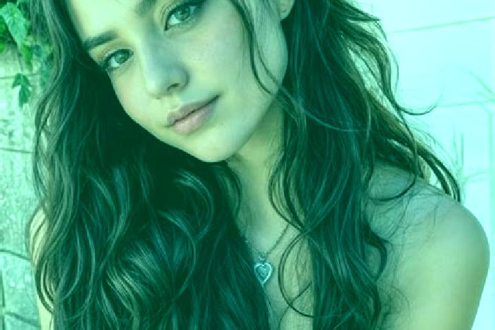 Aria, 23, a brunette hazel-eyed european companion based in Lewobelek. Offering Fetish, CIM, GFE, OWO, Striptease. Available for incall and outcall, overnigh...