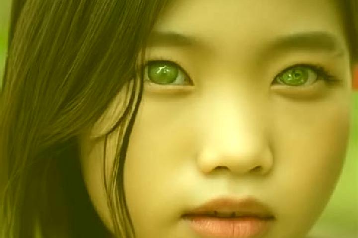 Aria, 23, a chestnut green-eyed asian companion based in Guanujo. Offering Striptease, Party Girl, 69. Available for incall and outcall, day and evening dates.