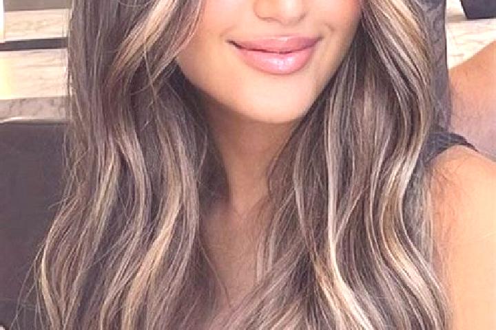 Aria, 23, a dark blonde brown-eyed mediterranean companion based in Gunskirchen. Offering Travel Companion, Dinner Date, Deep French Kissing. Available for i...