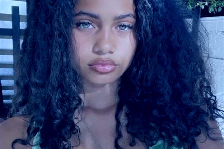 Aria, 23, a red green-eyed mixed companion based in Isleworth. Offering Dinner Date, GFE, Party Girl. Available for incall and outcall, overnight bookings av...
