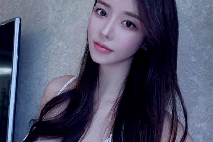 Aria, 23 — Escort in Nianbo, China