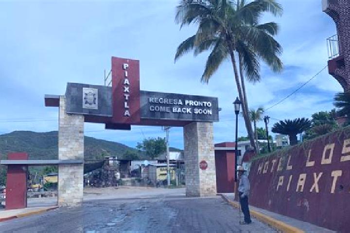 Aria, 23 — Escort in Piaxtla de Abajo, Mexico