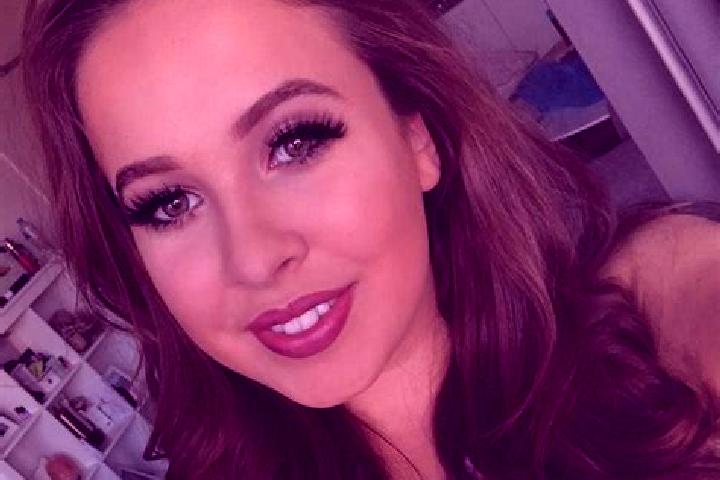 Aria, 24, a black grey-eyed mixed companion based in Little Chalfont. Offering A-Level, Overnight, GFE, Striptease. Available for incall and outcall, day and...