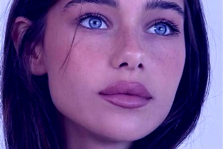 Aria, 24, a brunette brown-eyed mixed companion based in Broxbourne. Offering Deep French Kissing, Girlfriend Experience, Fetish, Dinner Date. Available for ...