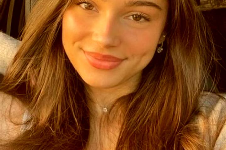 Aria, 24, a chestnut hazel-eyed mediterranean companion based in Kantabanji. Offering Girlfriend Experience, Party Girl, Striptease, Erotic Massage, OWO. Ava...